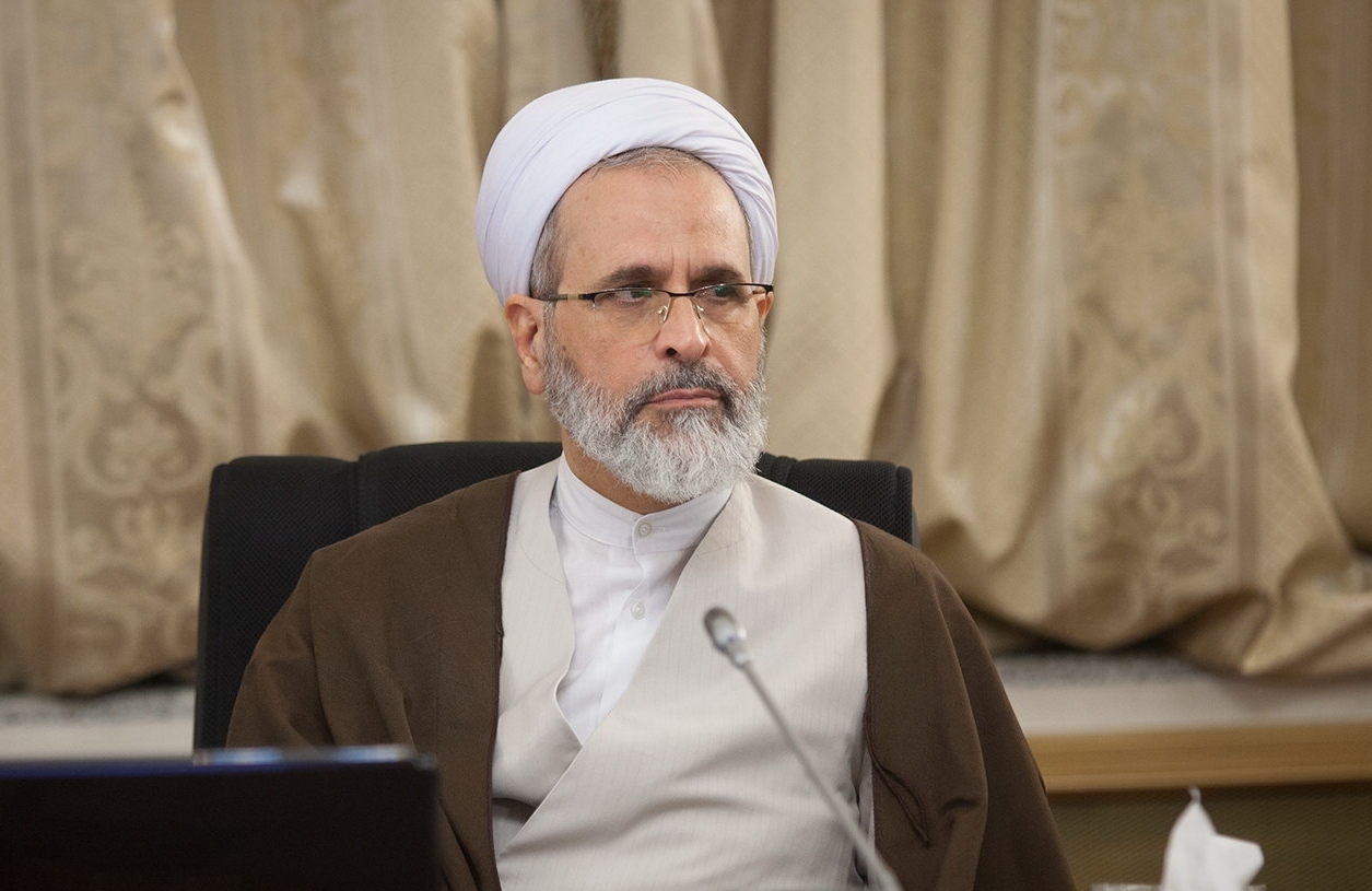 مسؤول ديني إيراني يوجه رسالة شكر لشيخ الأزهر لموقفه من الإساءة للمصحف