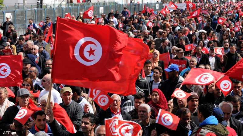 مئات المسيحيين والمسلمين يشاركون في تونس بمسيرة من أجل "العيش معا"