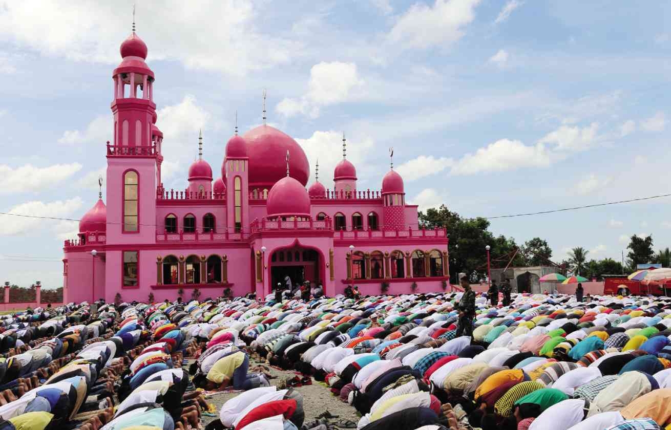المسجد الوردي في الفلبين