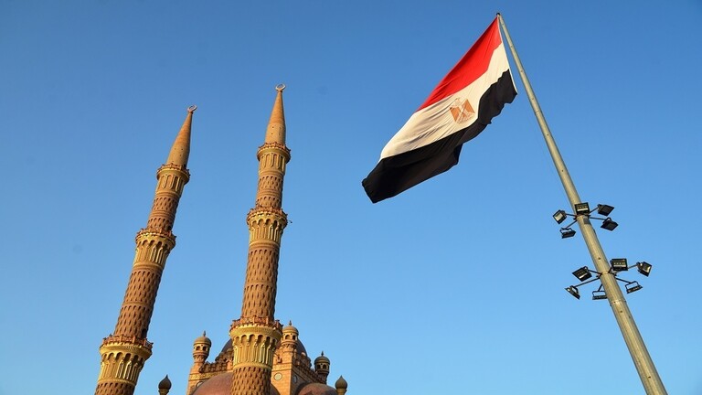 مصر تنفي نيتها إجراء خطبة الجمعة بواسطة الذكاء الاصطناعي