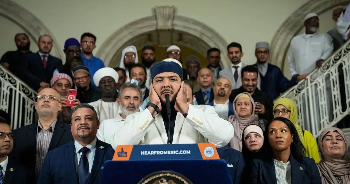 مساجد نيويورك ترفع أذان الجمعة عبر مكبرات الصوت