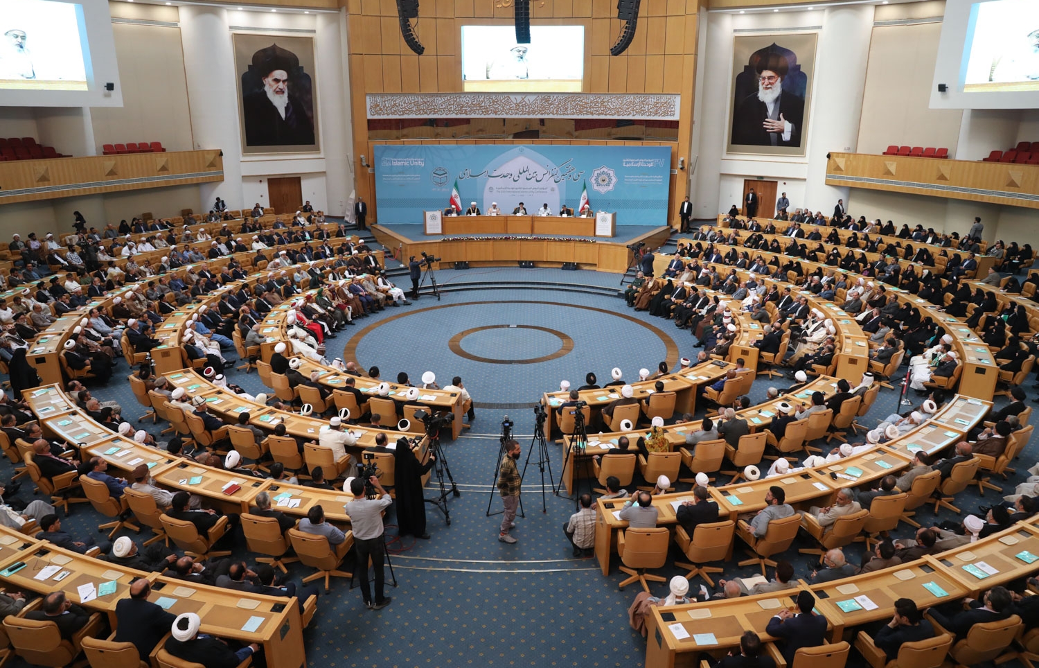 انطلاق فعاليات مؤتمر الوحدة الإسلامية في طهران