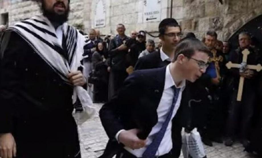 غضب وتنديد بظاهرة البصق على المسيحيين في القدس