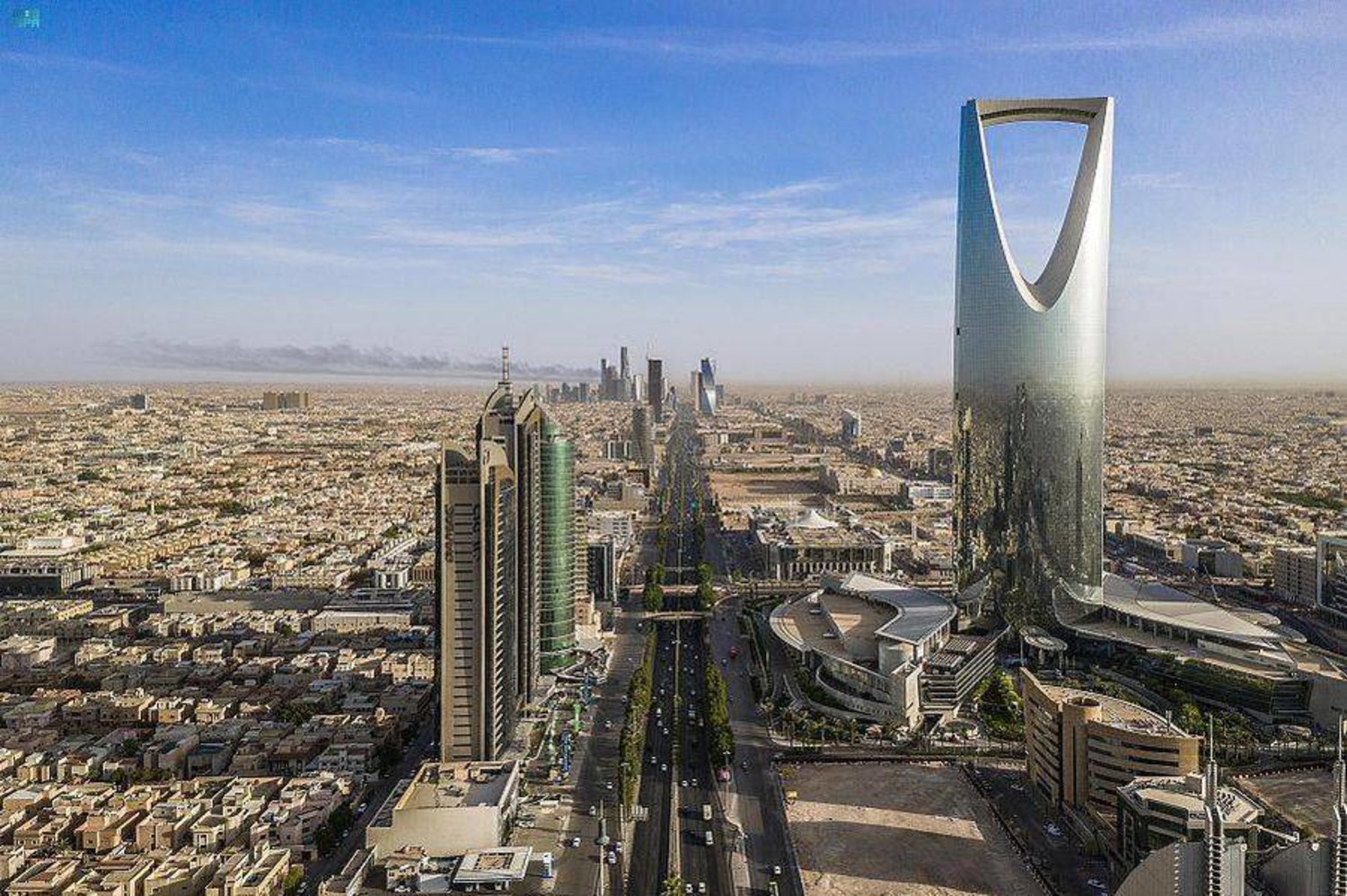 السعودية ستفتح أول متجر لبيع المشروبات الکحولية للدبلوماسيين غير المسلمين