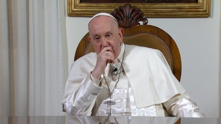 البابا فرنسيس يقر بالمعارضة الواسعة لقراره بمباركة المثليين